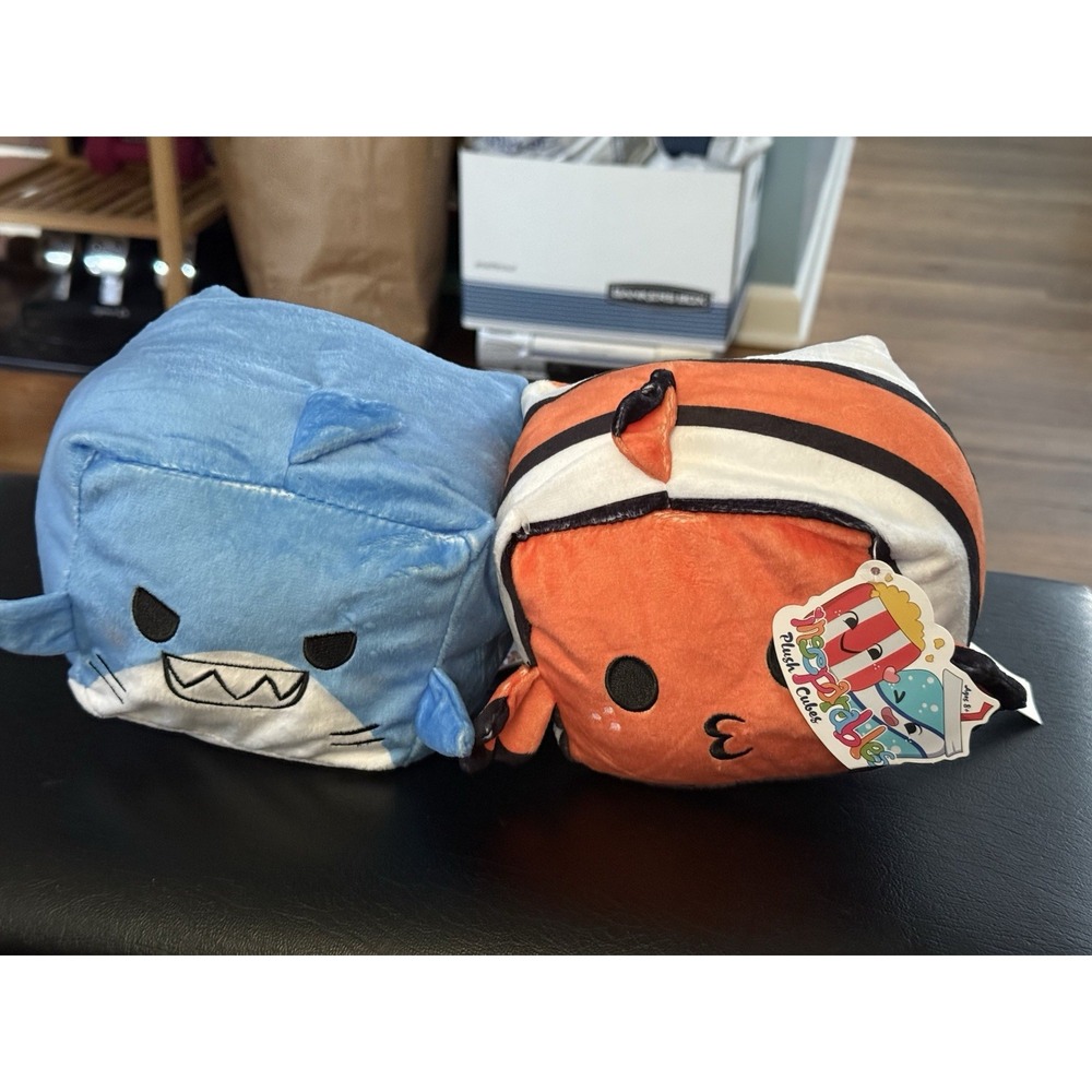 Inseparables‎ Love & Friendship Plush Cubes - Baby Shark & Clownfish